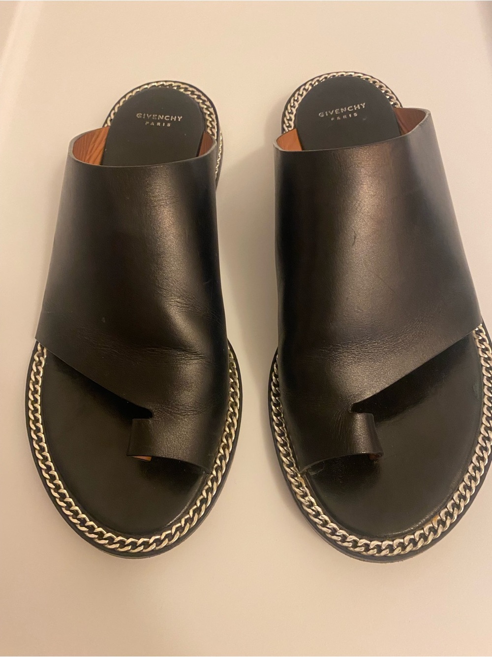 Givenchy Black Leather Chain-Link Toe-Loop Flat Sandals